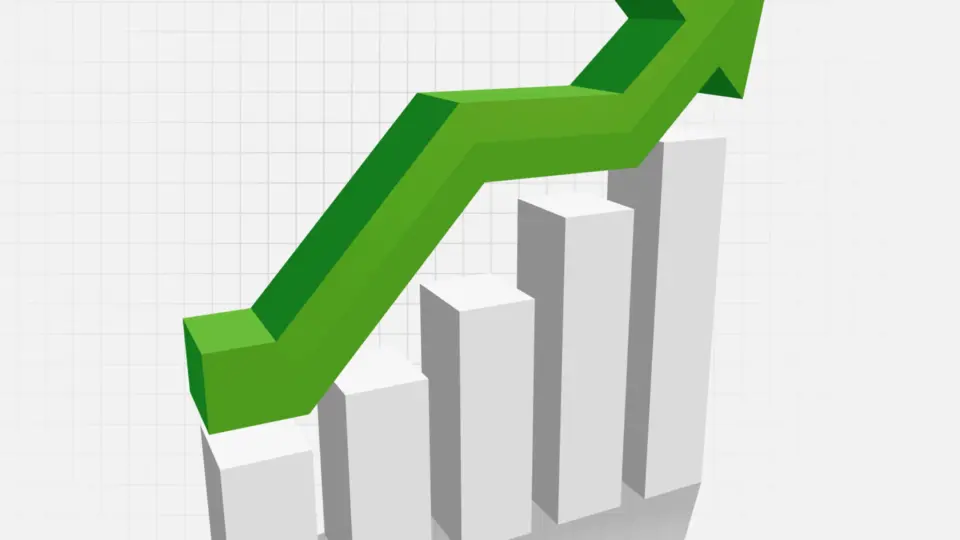 Crescimento econômico em 2022 fica distante com aumento da taxa de juro