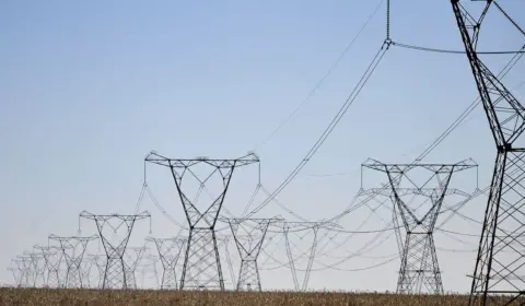 Com estiagem, ONS recomenda acionamento de termoelétricas. Situação mais preocupante é no Norte do país