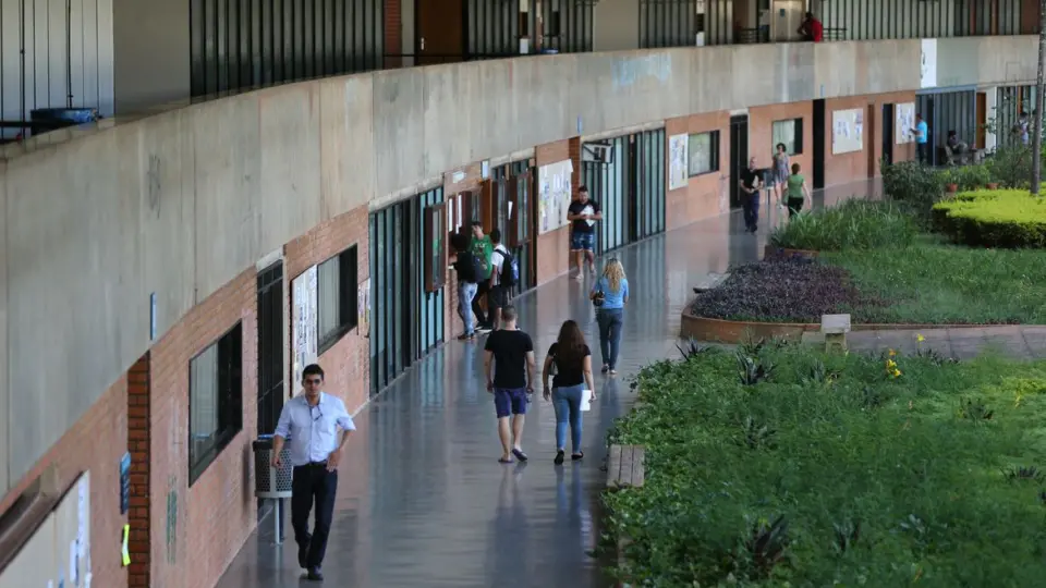 Financiamento do ensino superior com Prouni ou Fies é o menor desde 2013