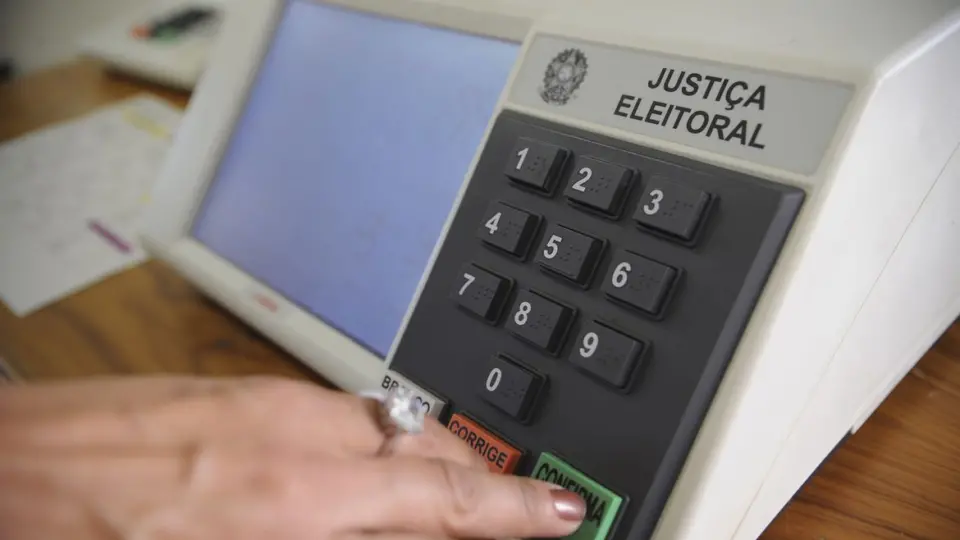 Emendas ajudam a reeleger 98% dos prefeitos ‘mais turbinados’ no 1º turno das eleições municipais