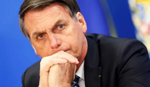 No apagar das luzes, conta do pacote eleitoreiro de Bolsonaro chega colocando em risco funcionamento da máquina pública