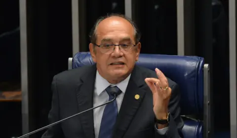 Gilmar Mendes autoriza Bolsa Família fora do teto de gastos. Decisão reduz pressão sobre Lula a respeito da PEC da Transição