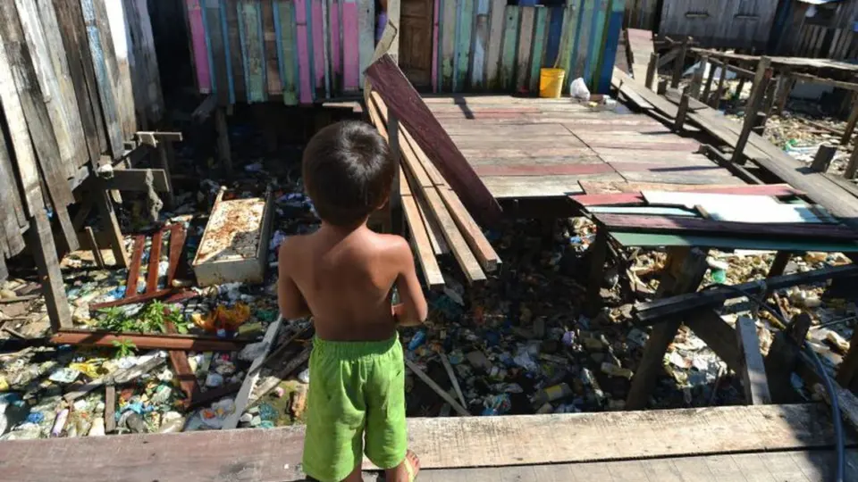 Pobreza eleva em 3 vezes risco de surgimento de ansiedade e depressão