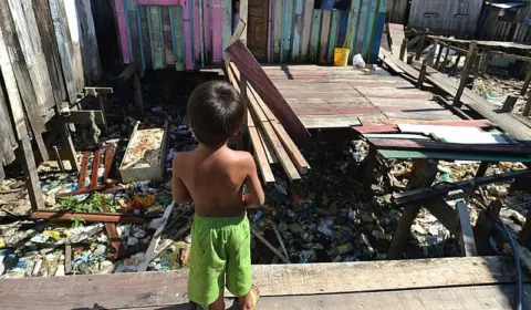 Enquanto Brasil volta para o mapa da fome, aumenta para 55 o número de super-ricos no país