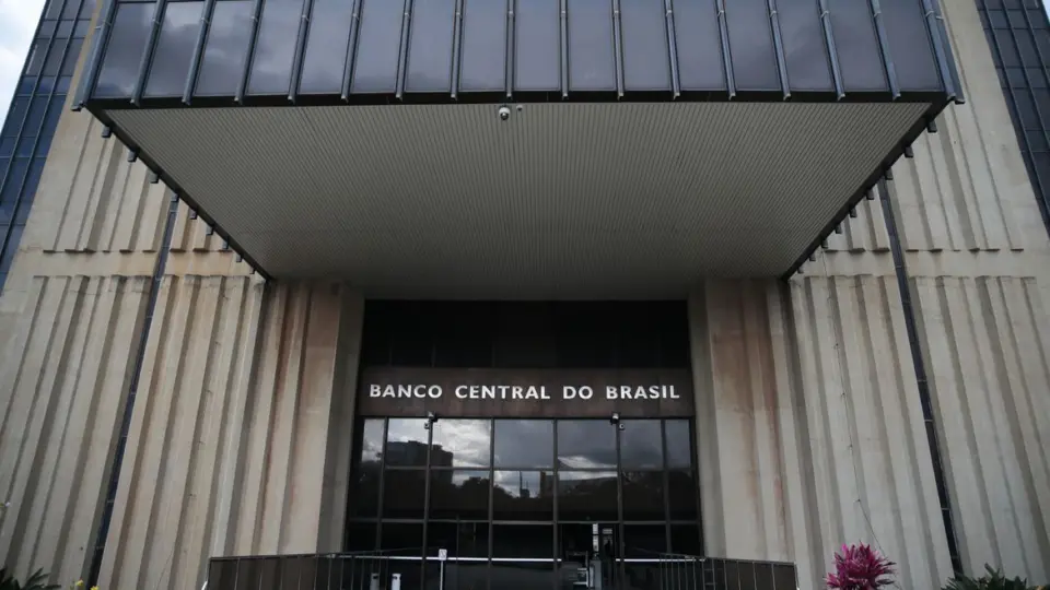 Proposta de autonomia financeira do Banco Central gera preocupações entre servidores