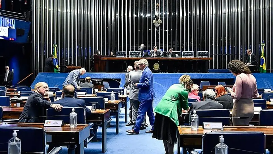 Senado aprova projeto que obriga planos a cobrir atendimentos fora da lista da ANS