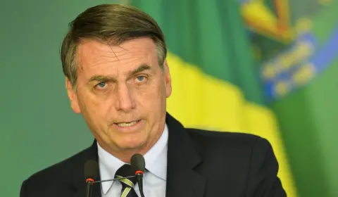 Após mais de 40 decretos de Bolsonaro, brasileiros compram 1.300 armas por dia