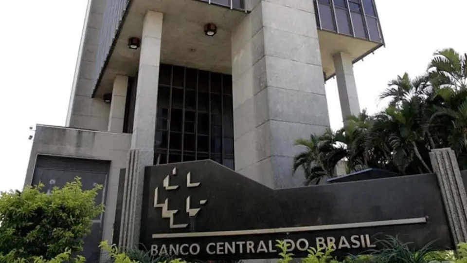 Déficit do setor público cai para R$ 21,4 bi em agosto; dívida pública atinge 78,5% do PIB