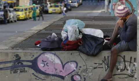 Governo tem 120 dias para implementar uma política nacional para a população em situação de rua