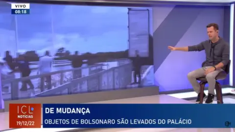 Os símbolos de Bolsonaro comprovam seu desprezo pelo povo brasileiro | 19/12/22