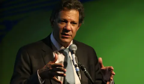 Haddad anuncia hoje pacote econômico com impacto que pode chegar a R$ 150 bilhões