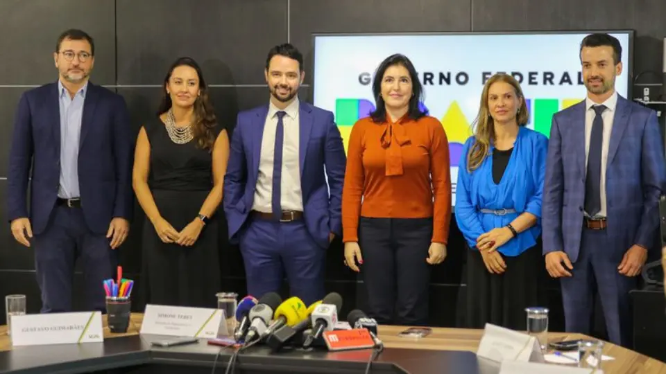 Ministra do Planejamento prioriza mulheres e linhas de pensamento distintas em formação de equipe