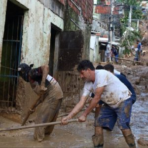 Ministério da Fazenda, desastres; chuvas; destruição; deslizamento de terra