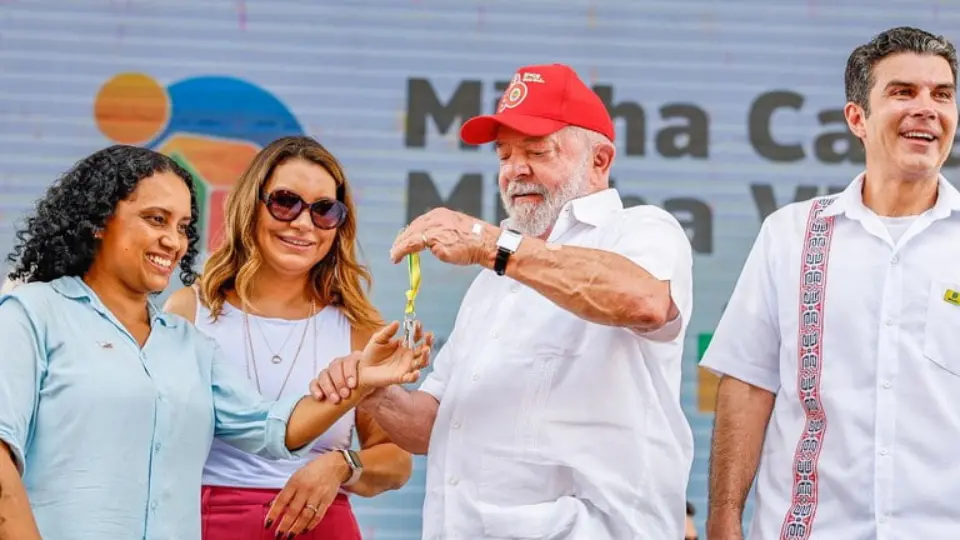 Novo Minha Casa, Minha Vida pode ser ampliado para famílias com renda mensal de até R$ 12 mil. Retrofit também está nos planos do governo