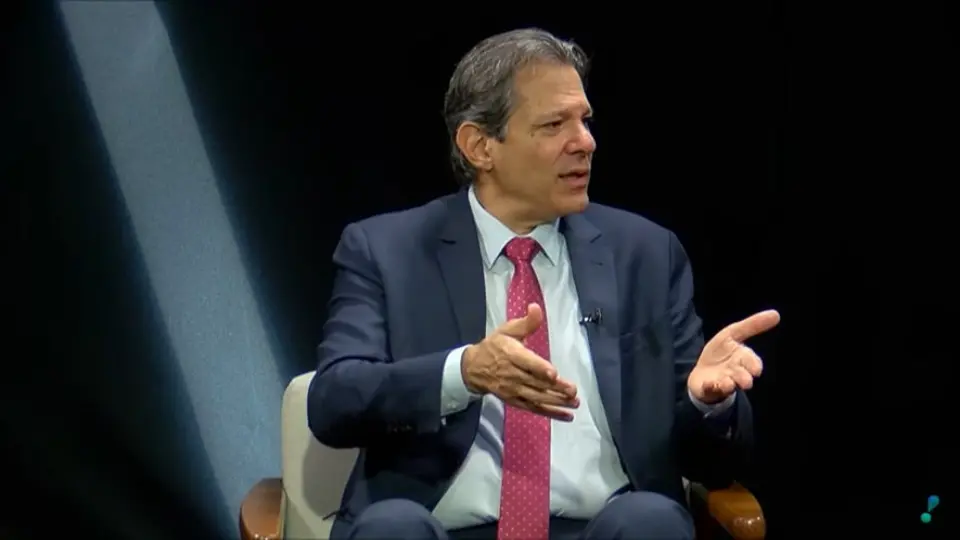 Fernando Haddad diz que alíquota do IVA deve ficar em menos de 25% ao longo do tempo