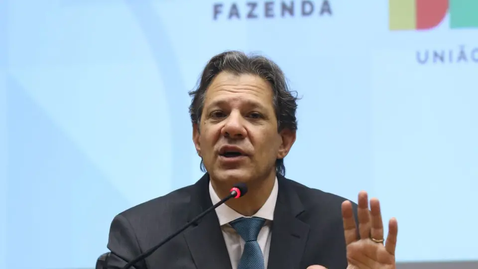 Haddad diz que Lula pediu inclusão de mais um ministério no corte de gastos