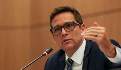 Campos Neto vai à Câmara explicar política monetária