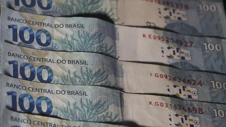 Dívida pública federal cai 1,08% em janeiro, para R$ 6,450 trilhões, segundo o Tesouro Nacional