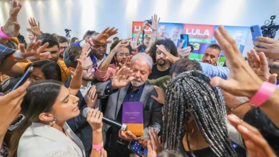 Governo e bancada evangélica fecham acordo para votação da PEC das Igrejas