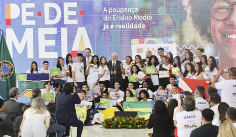 Pé-de-Meia começa a pagar 1ª parcela nesta 3ª feira. Veja como vai funcionar o programa para manter o aluno na escola