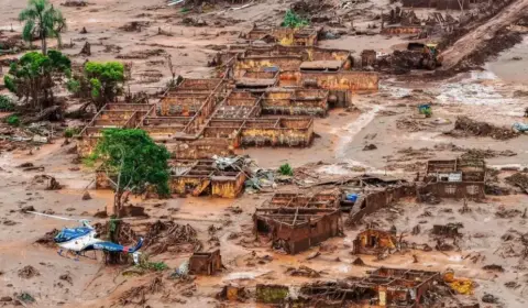 Vale destinou R$ 73,5 bi para evitar queda de ações, mas não indenizou totalmente vítimas de Brumadinho