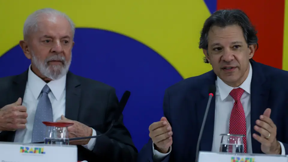 Para tratar sobre corte de gastos, Lula se reúne hoje com Haddad e Rui Costa