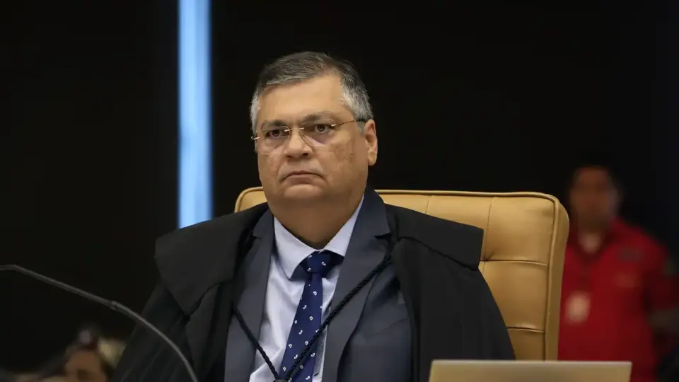 Flávio Dino determina que emendas criadas na gestão Bolsonaro devem seguir critérios de transparência