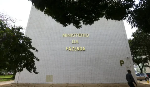 Impactos da seca e do câmbio nos preços preocupam, diz Haddad, mas ministro afirma que inflação deve ficar dentro da meta