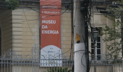 A cara da privatização: Enel contrata apenas 34% dos eletricistas prometidos. Sindicato diz que empresa segue demitindo